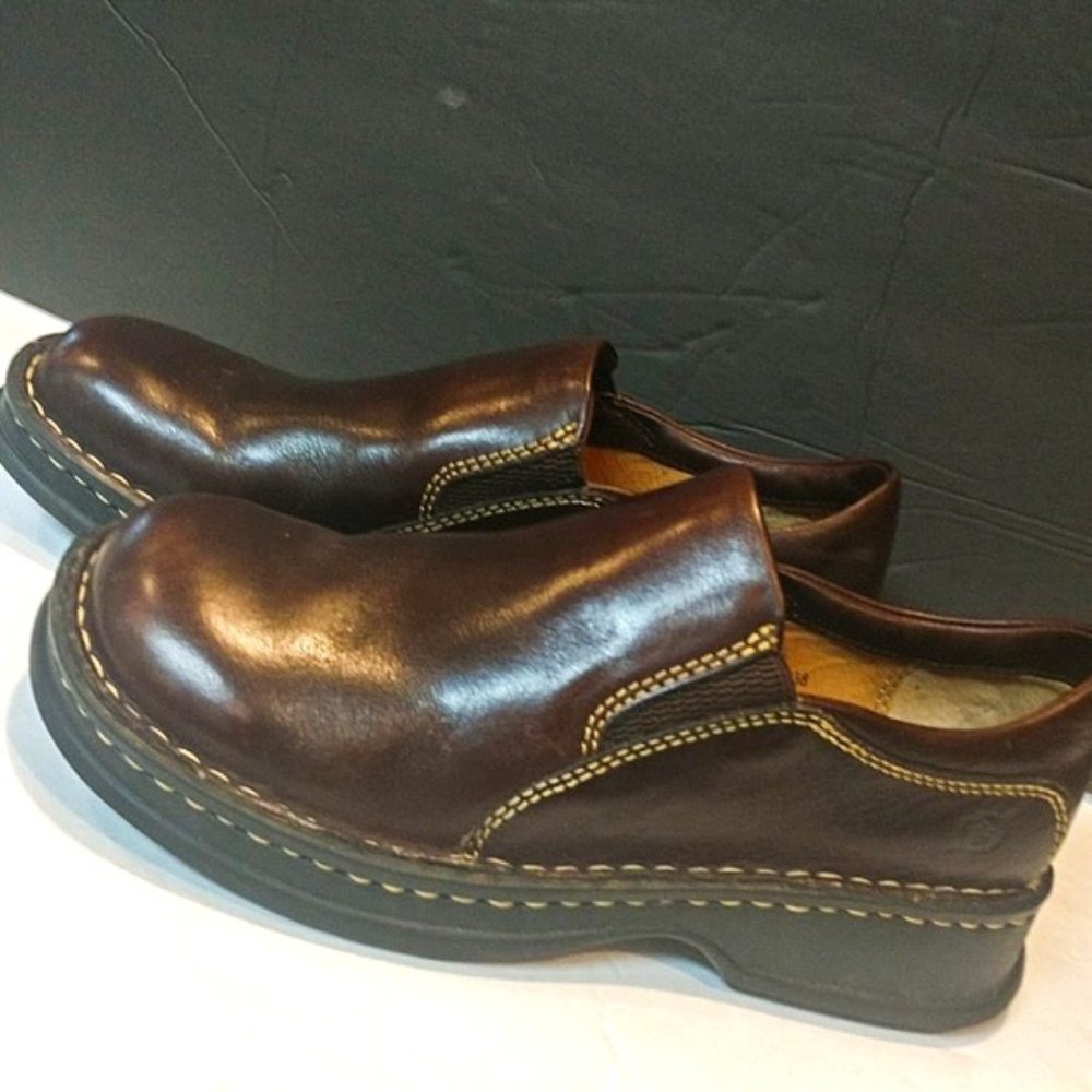 BORN Shoes Dark Brown Leather Loafers Size 38/7 Excellent Like New Condition